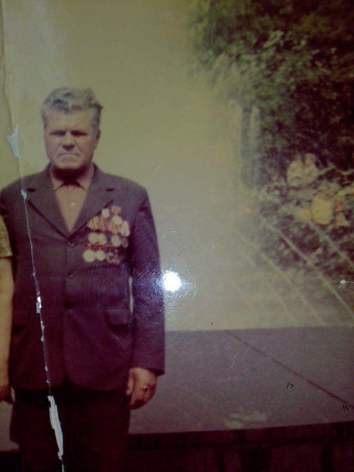 Корчагин Георгий Иванович.
Родился 1922 года .
Он воевал за границей.
С 1941 по 1945. Прадед Гаврилова Юрия