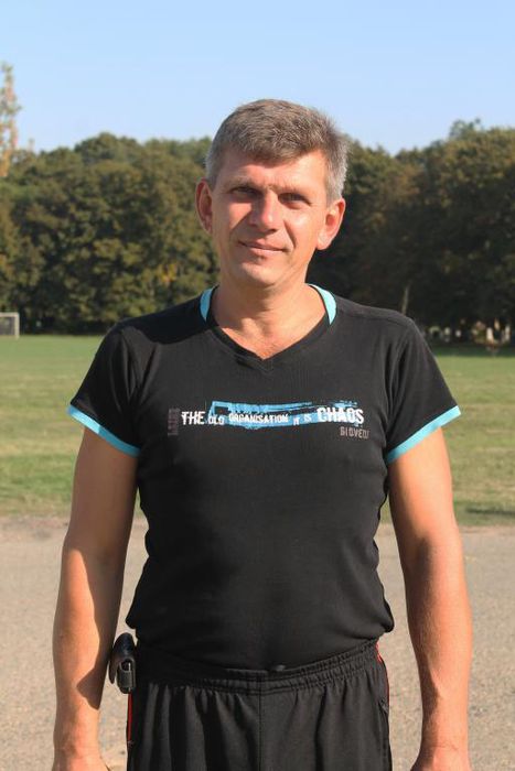 учитель физической культуры Костенко Валерий Анатольевич