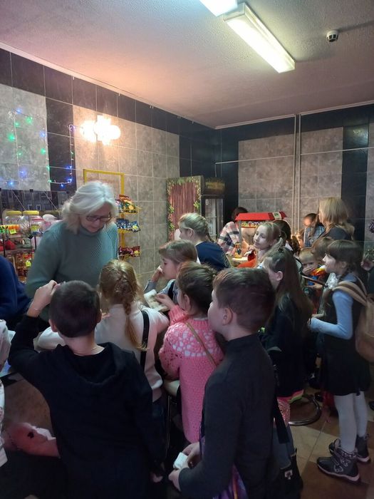 24 ноября Дети посещают выставку в холле 2-го этажа РЦД