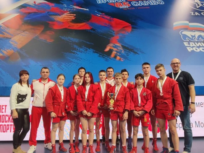 В составе команды спортсмен Клуба Единоборств Табольский Никита завоевал бронзу в категории ДЕМО