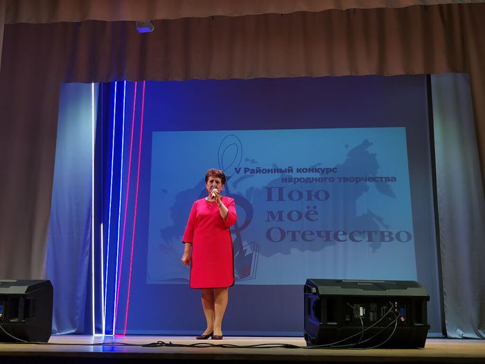 Елена Балабанова, культурно- досуговый центр, село Калинино, песня «Живи страна».