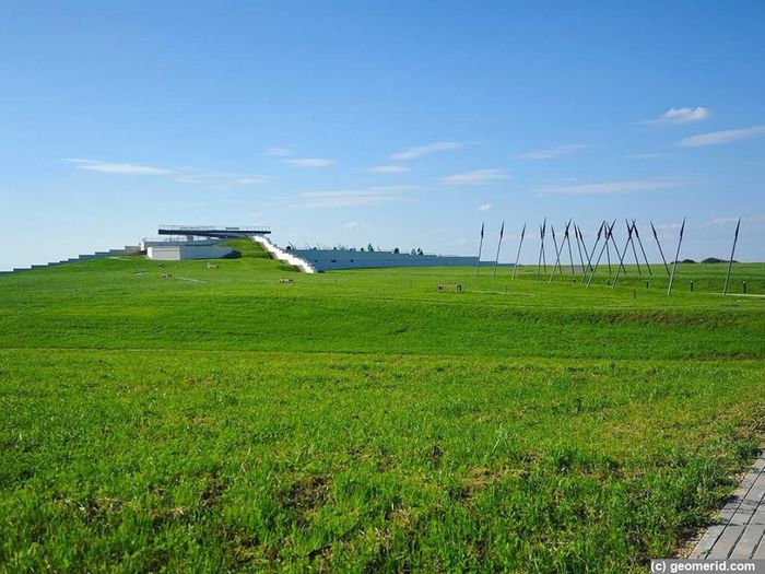 Новый музейный комплекс расположен непосредственно на Куликовом поле