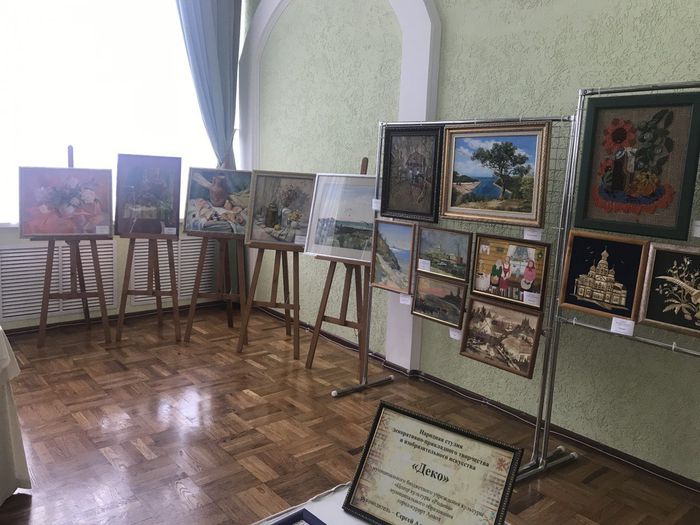 Выставка работ преподавателей Детской художественной школы